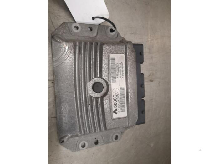 Used Engine management computer Renault Scénic II (JM) 1.6 16V Price on request offered by Bongers Auto-Onderdelen Zeeland