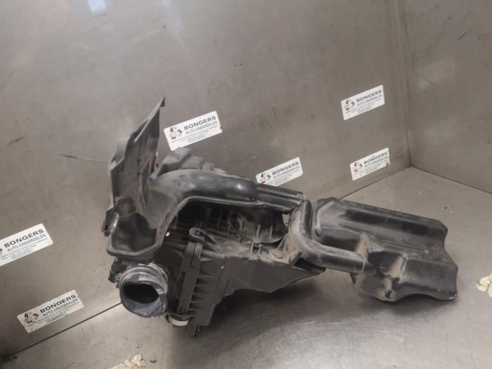 Gebrauchte Luftfiltergehäuse Mazda 3 (BM/BN) 1.5 Skyactiv-G 100 16V Preis auf Anfrage angeboten von Bongers Auto-Onderdelen Zeeland