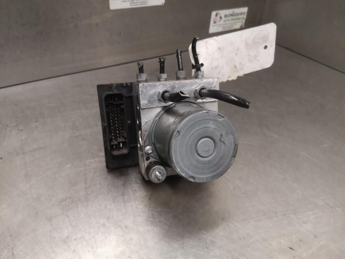 Begagnade ABS-pump Citroen C4 Grand Picasso (UA) 2.0 16V Autom. Pris på förfrågan erbjuds av Bongers Auto-Onderdelen Zeeland