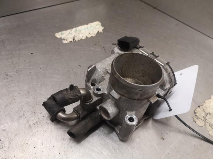 Gebrauchte Drosselklappengehäuse Hyundai i10 (B5) 1.0 Bi-Fuel Preis auf Anfrage angeboten von Bongers Auto-Onderdelen Zeeland
