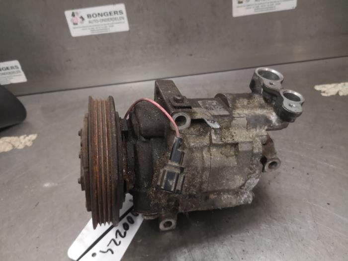 Usagé Compresseur de clim Nissan Micra (K12) 1.2 16V Prix sur demande proposé par Bongers Auto-Onderdelen Zeeland