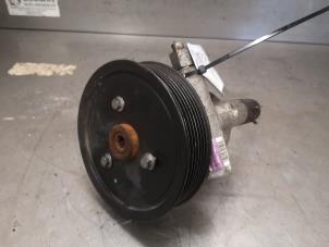 Usados Bomba de dirección asistida Renault Laguna III Estate (KT) 2.0 dCi 16V FAP GT Precio de solicitud ofrecido por Bongers Auto-Onderdelen Zeeland