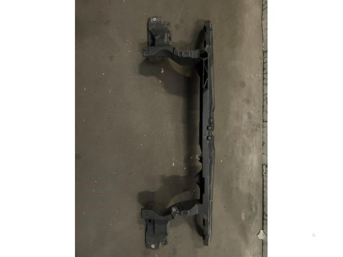 Usados Panel frontal Volkswagen Transporter T5 2.0 TDI BlueMotion Precio de solicitud ofrecido por Bongers Auto-Onderdelen Zeeland