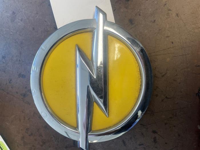 Używane Emblemat Opel Adam 1.4 16V Cena na żądanie oferowane przez Bongers Auto-Onderdelen Zeeland