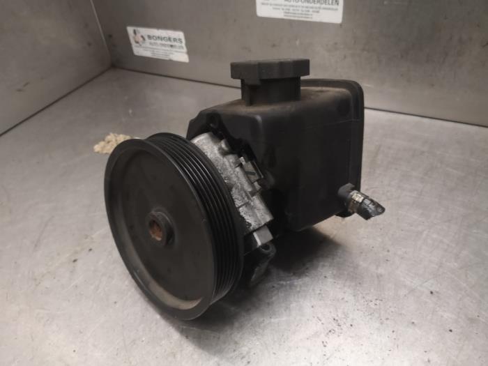 Usagé Pompe direction assistée Mercedes E Combi (S211) 2.2 E-220 CDI 16V Prix sur demande proposé par Bongers Auto-Onderdelen Zeeland