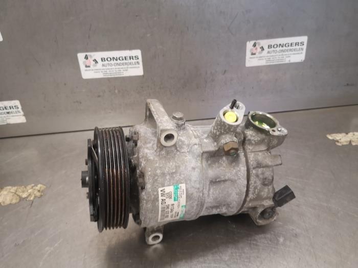 Usagé Pompe clim Volkswagen Passat Variant (3C5) 2.0 TDI 16V 140 Prix sur demande proposé par Bongers Auto-Onderdelen Zeeland
