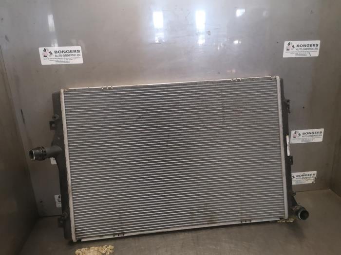Usagé Radiateur Volkswagen Passat Variant (3C5) 2.0 TDI 16V 140 Prix sur demande proposé par Bongers Auto-Onderdelen Zeeland
