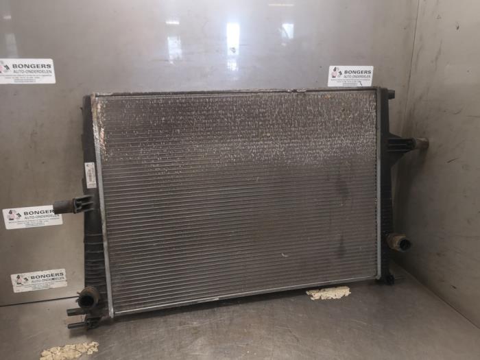 Used Radiator Renault Megane III Coupe (DZ) 1.6 16V Price on request offered by Bongers Auto-Onderdelen Zeeland