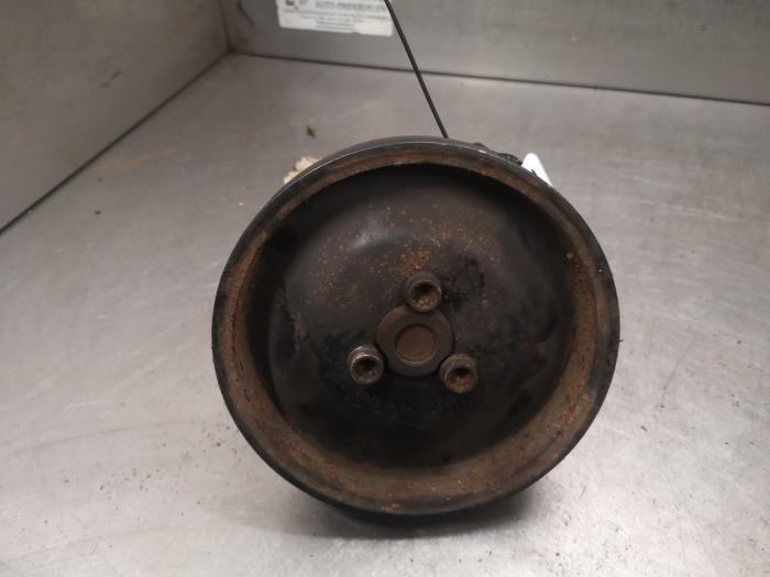 Usagé Pompe direction assistée Volkswagen LT II 28/31/35 2.5 TDi Prix sur demande proposé par Bongers Auto-Onderdelen Zeeland