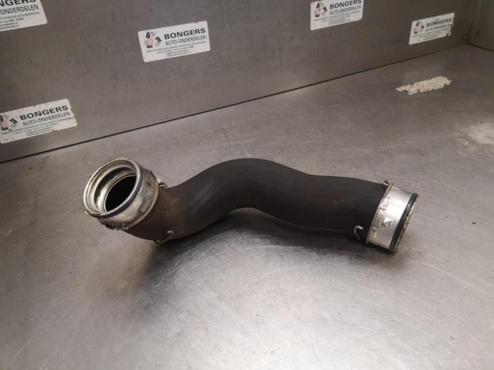 Gebrauchte Intercooler Schlauch Mercedes SLK (R171) 1.8 200 K 16V Preis auf Anfrage angeboten von Bongers Auto-Onderdelen Zeeland