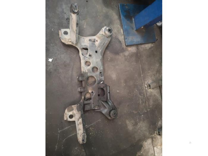 Used Subframe Ford Transit 2.2 TDCi 16V Price on request offered by Bongers Auto-Onderdelen Zeeland