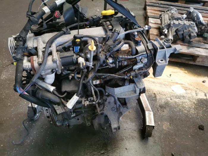 Engine from a Fiat Bravo (198A) 1.6 JTD Multijet 120 2010