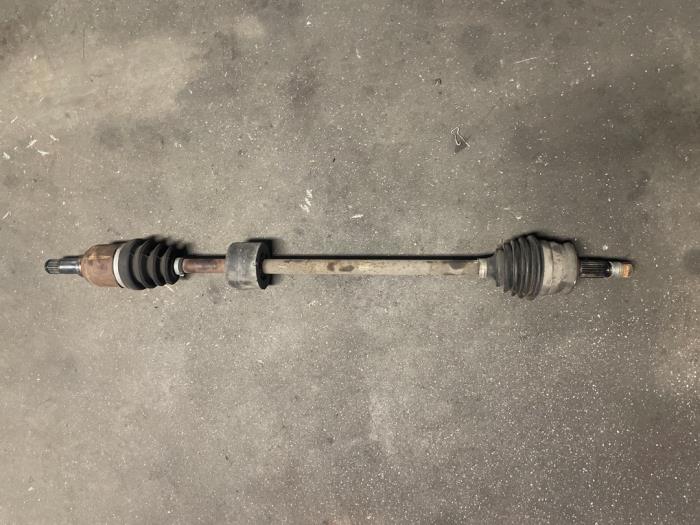 Arbre de transmission avant droit d'un Fiat 500 (312) 1.2 2009