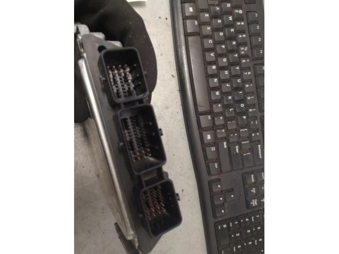 Engine management computer from a Citroën Berlingo 1.6 Hdi 75 16V Phase 1 2010