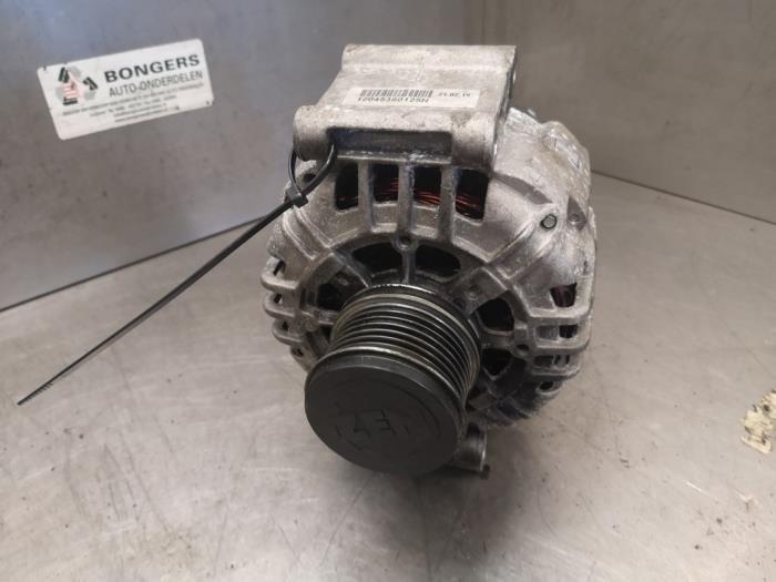 Usagé Dynamo Mercedes C (W203) 1.8 C-180K 16V Prix sur demande proposé par Bongers Auto-Onderdelen Zeeland