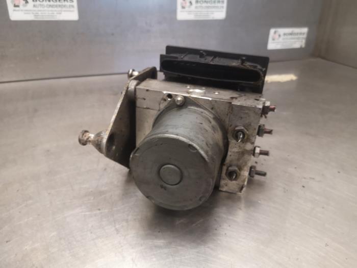 Usagé Pompe ABS Mercedes Sprinter Prix sur demande proposé par Bongers Auto-Onderdelen Zeeland