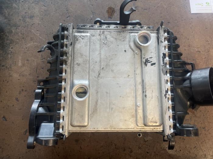 Usados Intercooler Mercedes E Estate (S213) E-220d 2.0 Turbo 16V Precio de solicitud ofrecido por Bongers Auto-Onderdelen Zeeland