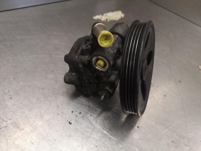 Used Power steering pump Suzuki Liana (ERC/ERD/RH4) 1.3 MPi 16V Price on request offered by Bongers Auto-Onderdelen Zeeland