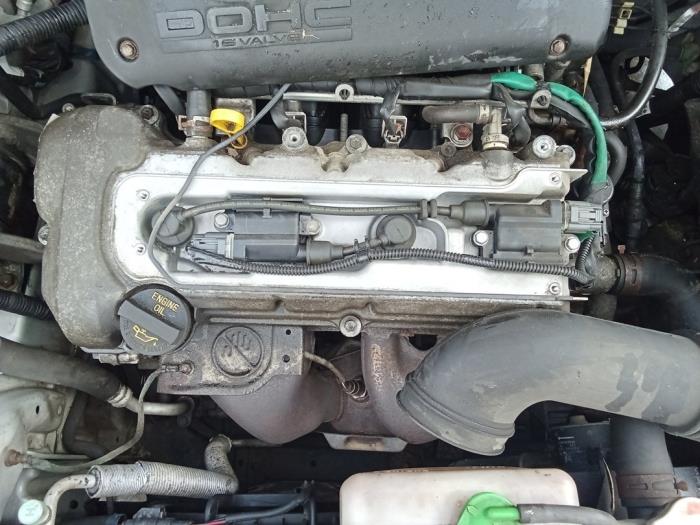 Used Engine Suzuki SX4 (EY/GY) 1.6 16V 4x2 Price on request offered by Bongers Auto-Onderdelen Zeeland