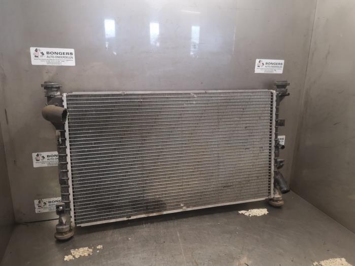 Usagé Radiateur Ford Transit Connect 1.8 TDCi 90 Prix sur demande proposé par Bongers Auto-Onderdelen Zeeland
