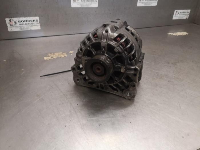 Usagé Dynamo Skoda Fabia II Combi 1.2i 12V Prix sur demande proposé par Bongers Auto-Onderdelen Zeeland