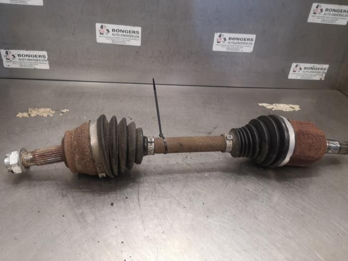 Gebrauchte Antriebswelle links vorne Alfa Romeo MiTo (955) 1.6 JTDm 16V Preis auf Anfrage angeboten von Bongers Auto-Onderdelen Zeeland
