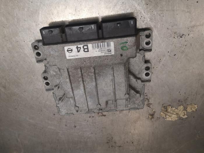 Used Engine management computer Nissan Qashqai (J11) 1.2 DIG-T 16V Price on request offered by Bongers Auto-Onderdelen Zeeland