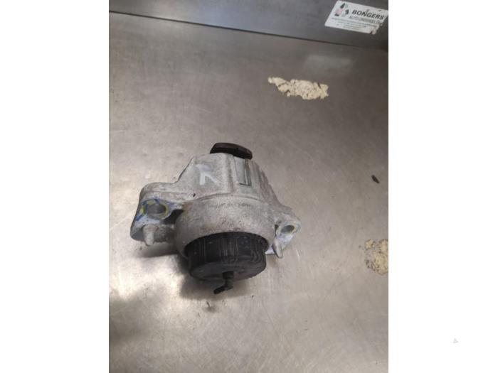 Used Engine mount Jaguar XE 2.0d 180 16V Price on request offered by Bongers Auto-Onderdelen Zeeland