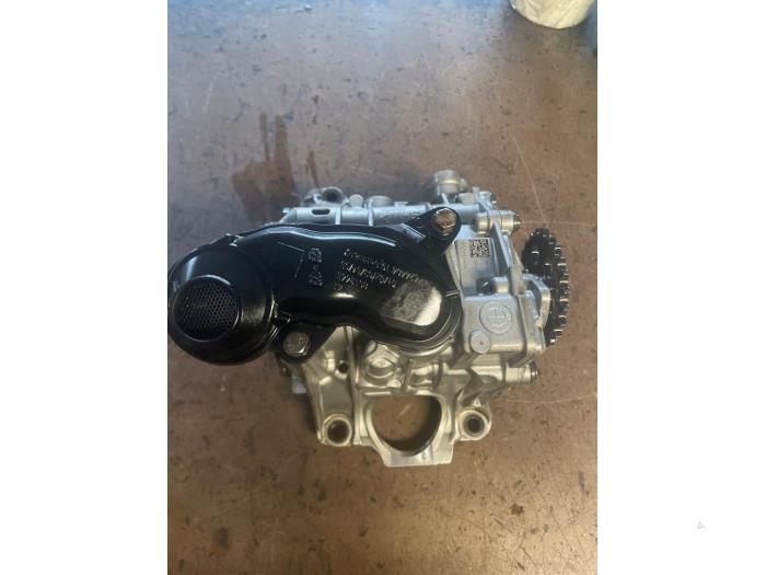 Gebrauchte Ölpumpe BMW X1 (F48) sDrive 16d 1.5 12V TwinPower Preis auf Anfrage angeboten von Bongers Auto-Onderdelen Zeeland