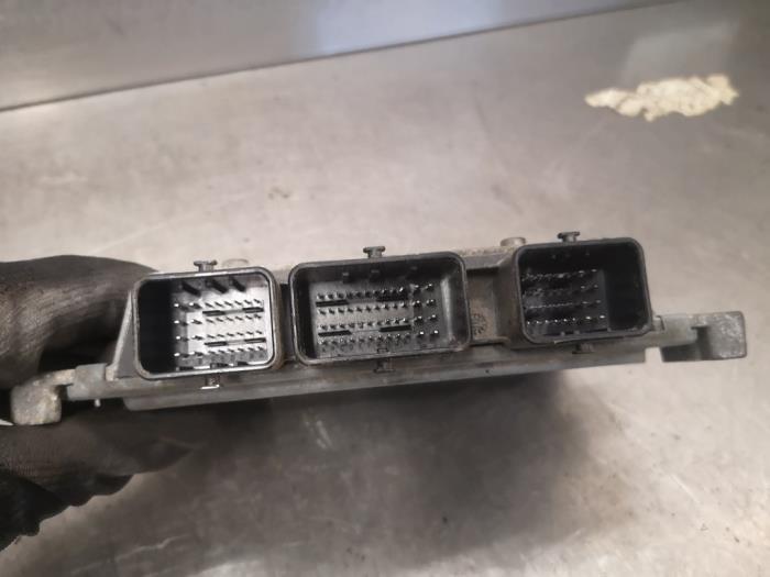 Engine management computer from a Ford Fiesta 6 (JA8) 1.25 16V 2008