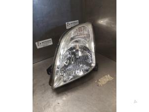 Używane Reflektor lewy Suzuki Swift (ZA/ZC/ZD1/2/3/9) 1.3 VVT 16V Cena na żądanie oferowane przez Bongers Auto-Onderdelen Zeeland