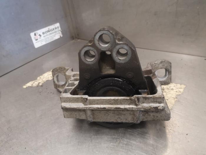 Gebrauchte Motorlager Ford Focus 3 1.5 TDCi Preis auf Anfrage angeboten von Bongers Auto-Onderdelen Zeeland