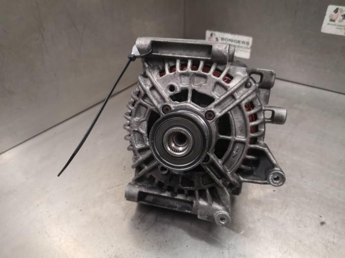 Gebrauchte Dynamo Mercedes C Combi (S203) 2.2 C-200 CDI 16V Preis auf Anfrage angeboten von Bongers Auto-Onderdelen Zeeland