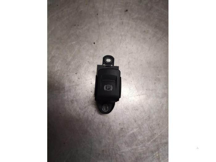 Gebrauchte Handbremse Schalter Audi S6 Avant (C6) 5.2 V10 40V Preis auf Anfrage angeboten von Bongers Auto-Onderdelen Zeeland