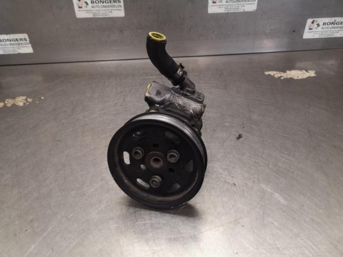 Usagé Pompe de direction Audi A4 Avant (B8) 2.0 TDI 16V Prix sur demande proposé par Bongers Auto-Onderdelen Zeeland