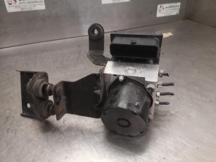 Used ABS pump Volkswagen Fox (5Z) 1.2 Price on request offered by Bongers Auto-Onderdelen Zeeland