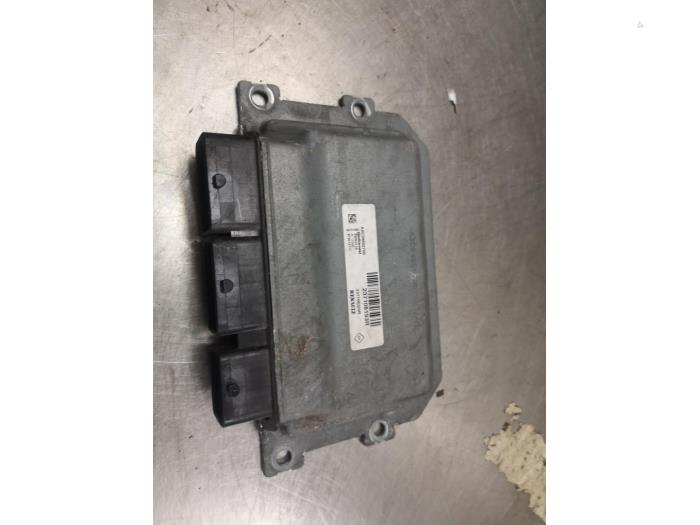 Used Engine management computer Dacia Duster (HS) 1.6 SCe 115 16V Price on request offered by Bongers Auto-Onderdelen Zeeland