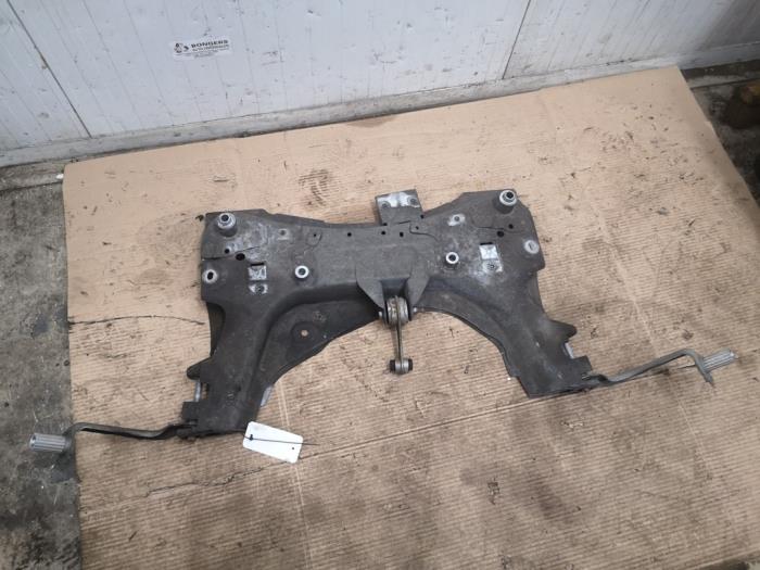 Usados Subchasis Renault Captur I (2R) 0.9 Energy TCE 12V Precio de solicitud ofrecido por Bongers Auto-Onderdelen Zeeland