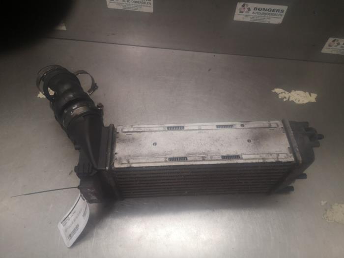 Usados Intercooler Peugeot 308 SW (4E/H) 1.6 16V THP 175 Precio de solicitud ofrecido por Bongers Auto-Onderdelen Zeeland