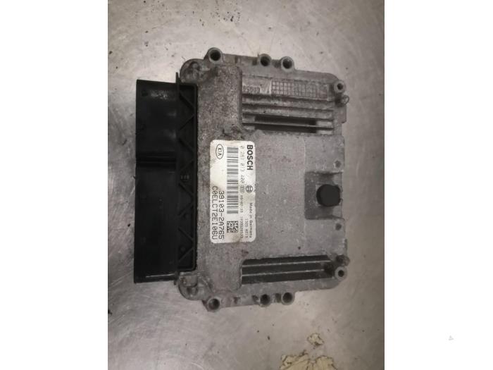 Used Engine management computer Kia Cee'd Sporty Wagon (EDF) 1.6 CRDi 90 16V Price on request offered by Bongers Auto-Onderdelen Zeeland