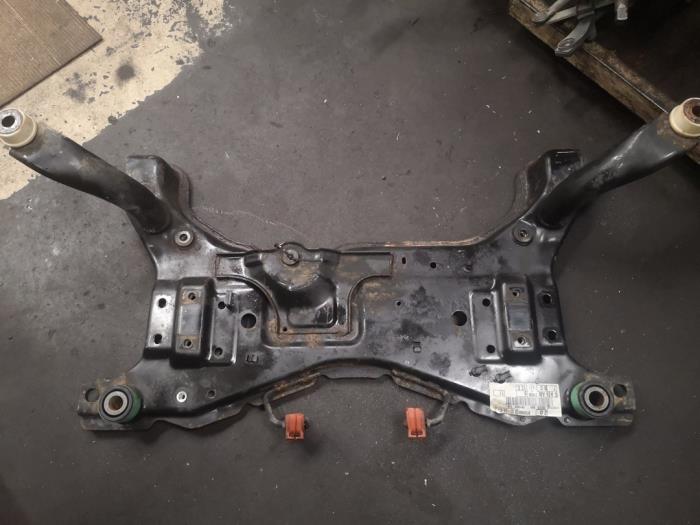 Usados Subchasis Ford Kuga I 2.0 TDCi 16V 140 Precio de solicitud ofrecido por Bongers Auto-Onderdelen Zeeland