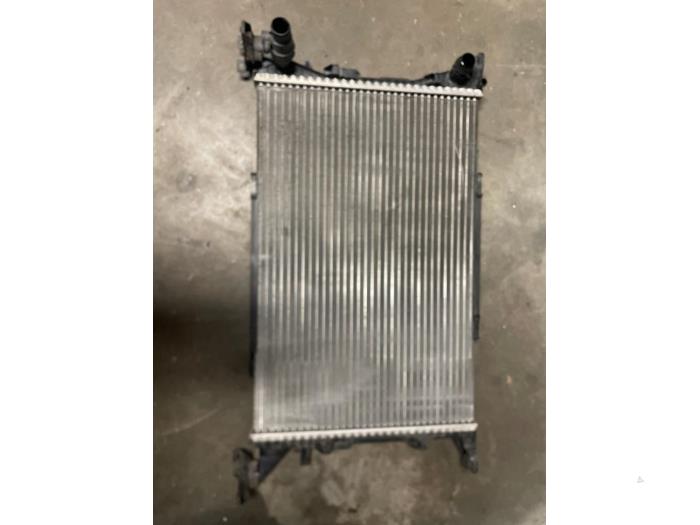 Usagé Radiateur Audi A4 Avant (B8) 2.0 TDI 16V Prix sur demande proposé par Bongers Auto-Onderdelen Zeeland