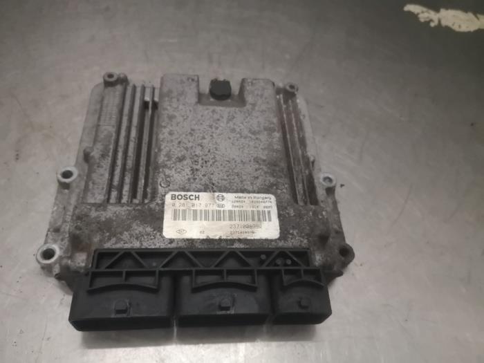 Used Engine management computer Renault Master III (FV) 2.3 dCi 125 16V FWD Price on request offered by Bongers Auto-Onderdelen Zeeland
