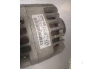 Dynamo van een Fiat Grande Punto (199) 1.4 16V 2007