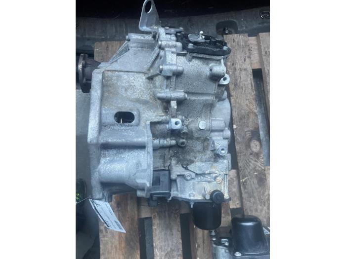 Gebrauchte Getriebe Volkswagen Golf VII (AUA) 1.4 TSI 16V Preis auf Anfrage angeboten von Bongers Auto-Onderdelen Zeeland