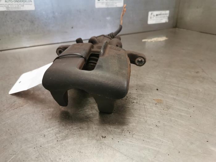 Gebrauchte Bremszange links hinten Audi S6 Avant (C6) 5.2 V10 40V Preis auf Anfrage angeboten von Bongers Auto-Onderdelen Zeeland