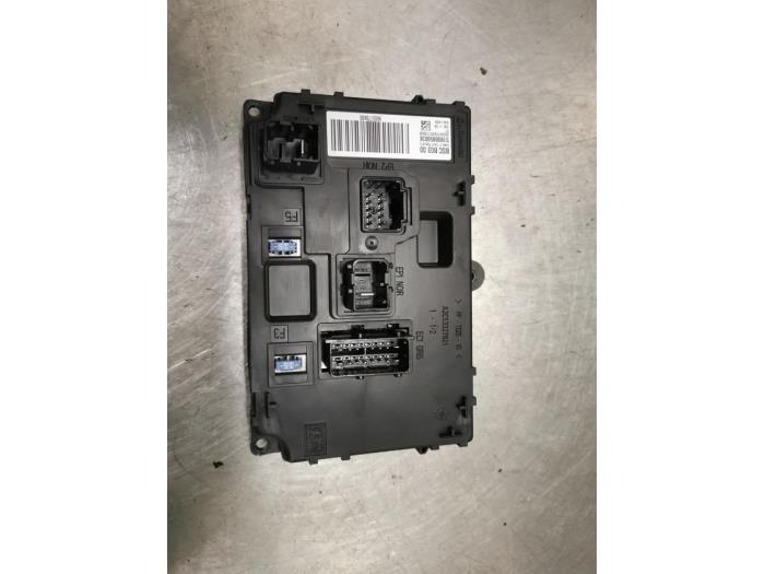 Used Body control computer Peugeot 308 SW (4E/H) 1.6 VTI 16V Price on request offered by Bongers Auto-Onderdelen Zeeland