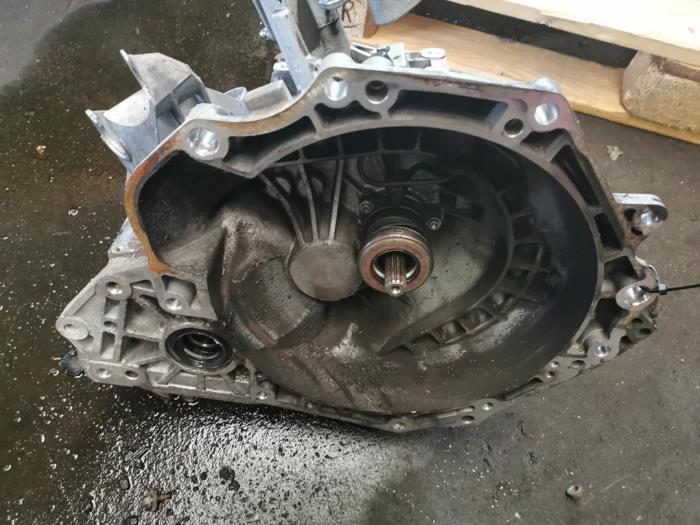 Gebrauchte Getriebe Opel Corsa E 1.2 16V Preis auf Anfrage angeboten von Bongers Auto-Onderdelen Zeeland