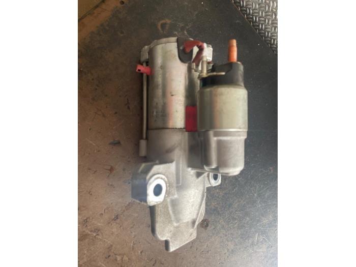 Used Starter Ford Focus 4 1.0 Active EcoBoost 12V Hybrid 125 Price on request offered by Bongers Auto-Onderdelen Zeeland
