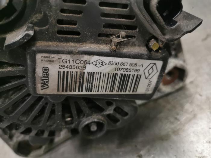 Dynamo från en Nissan Note (E11) 1.5 dCi 86 2008